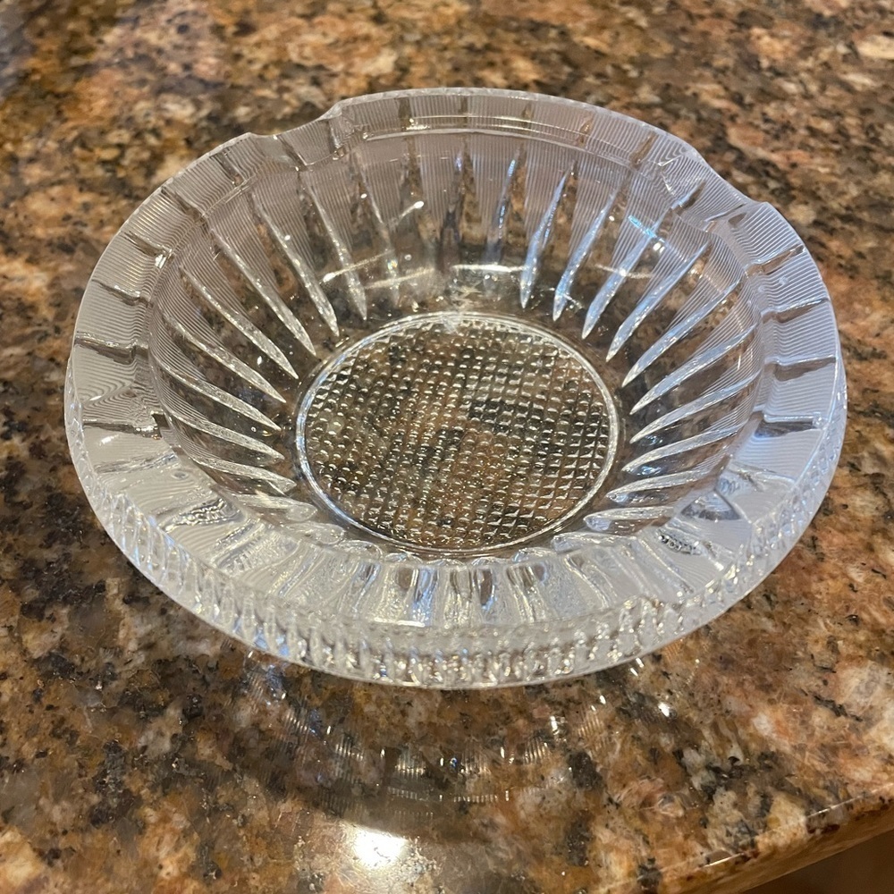 Vintage MCM Heavy Crystal Sunburst Cut & Etched Ashtray. Size approx 5.5” x 1.5”